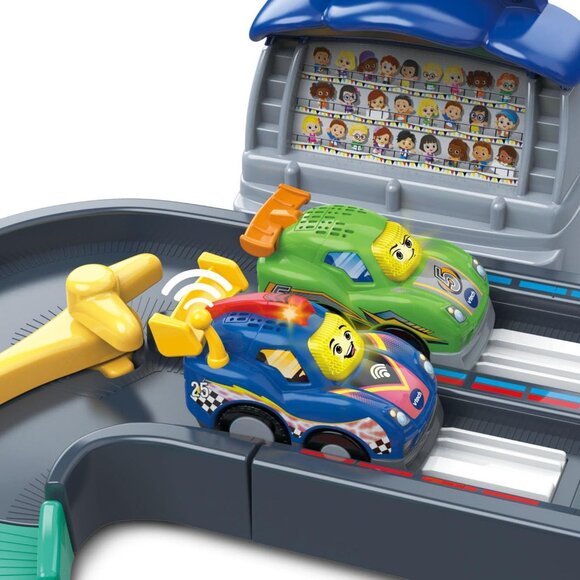 VTech Go! Go! Smart Wheels Checkered Flag Motorize 4.5ft Track Set🆕⌚📦🏃💨🚚 - Picture 9 of 16